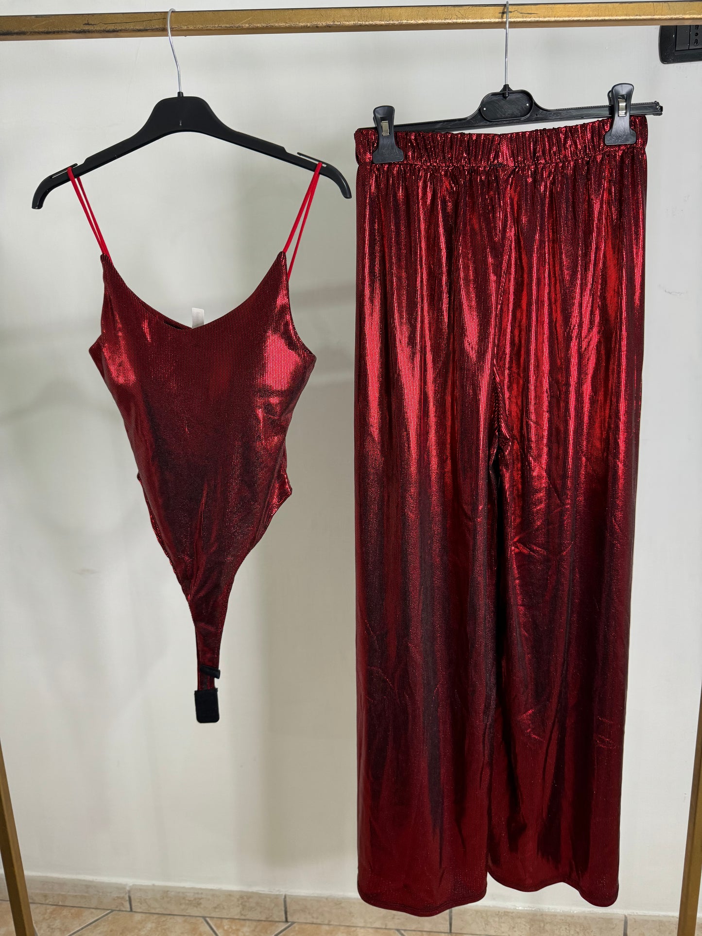 Cordinato shine rosso con top