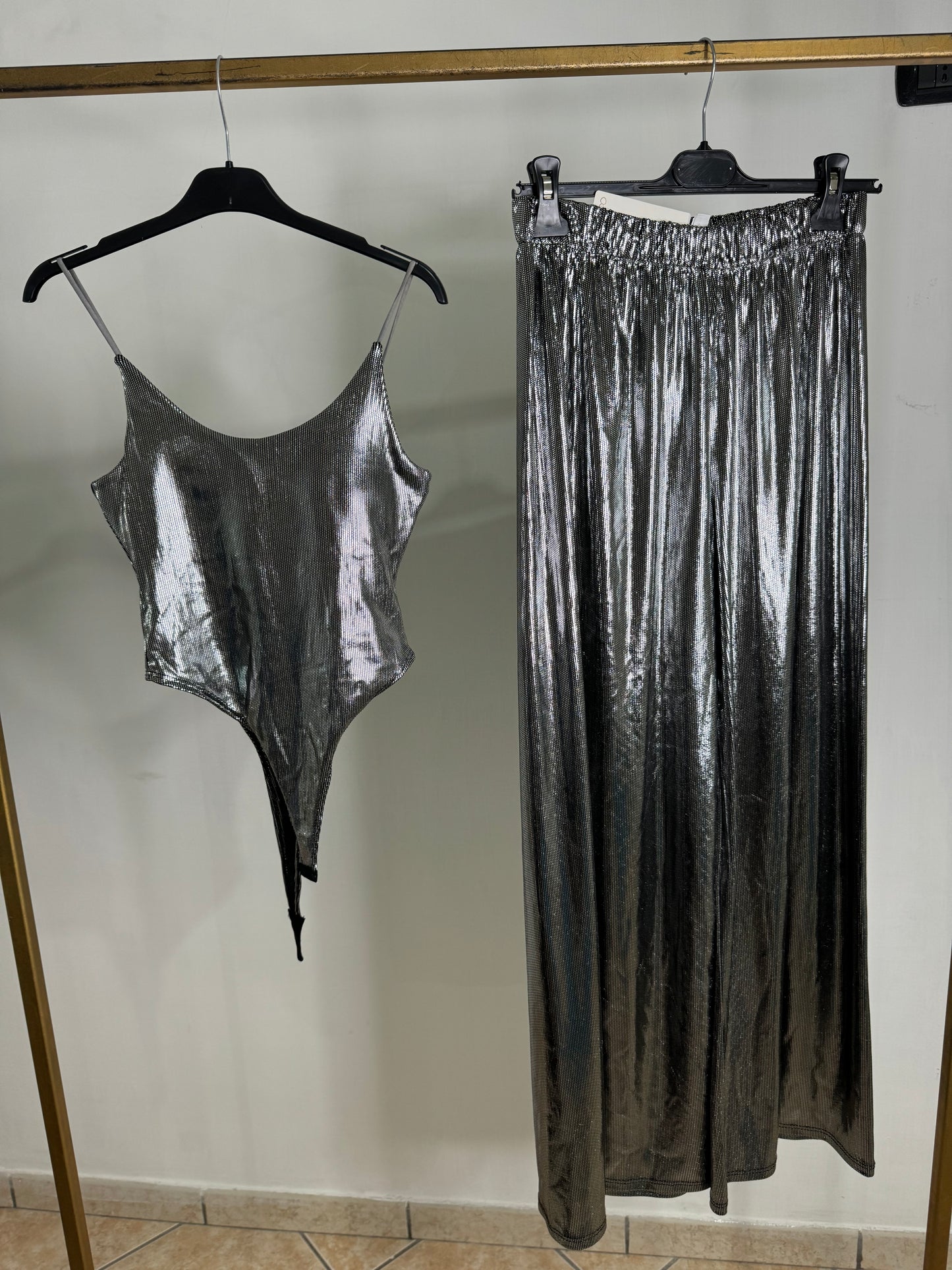 Cordinato shine argento con top
