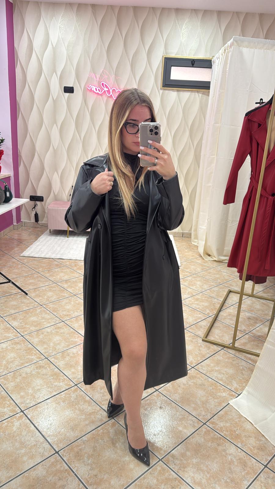 Trench in pelle