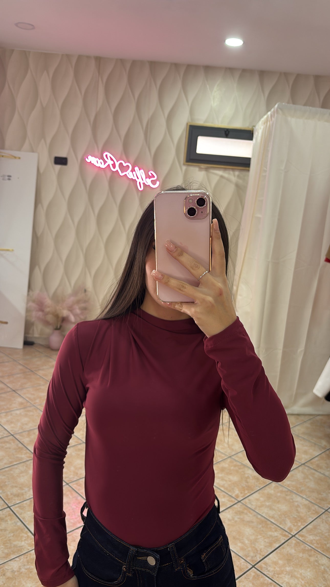 Body Rihanna girocollo