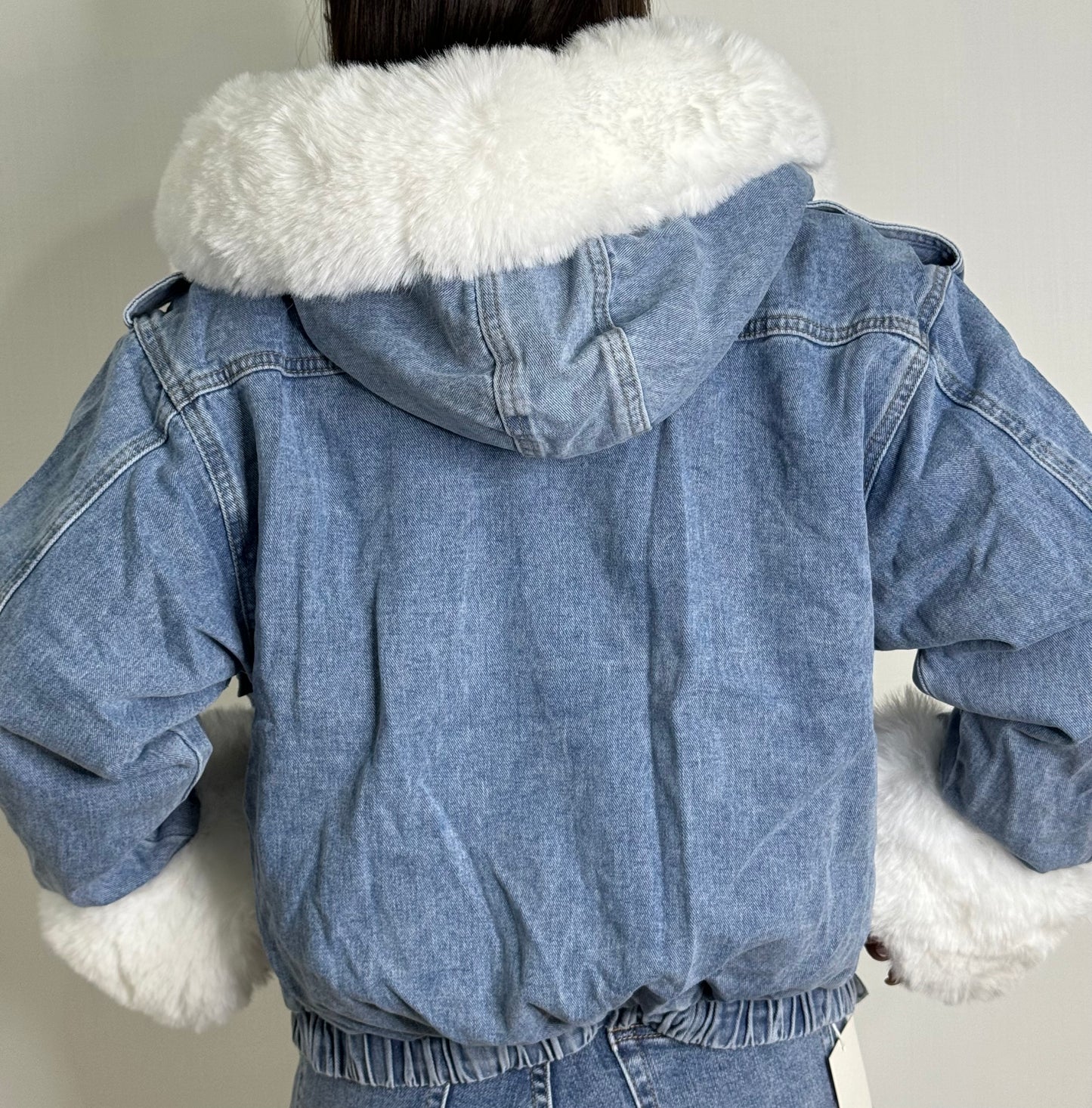 Giubbotto jeans con pelliccia