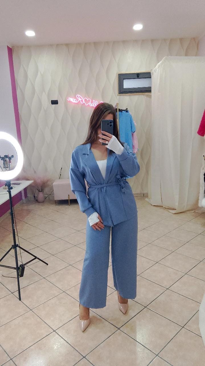 Tailleur con laccio  cod 3697