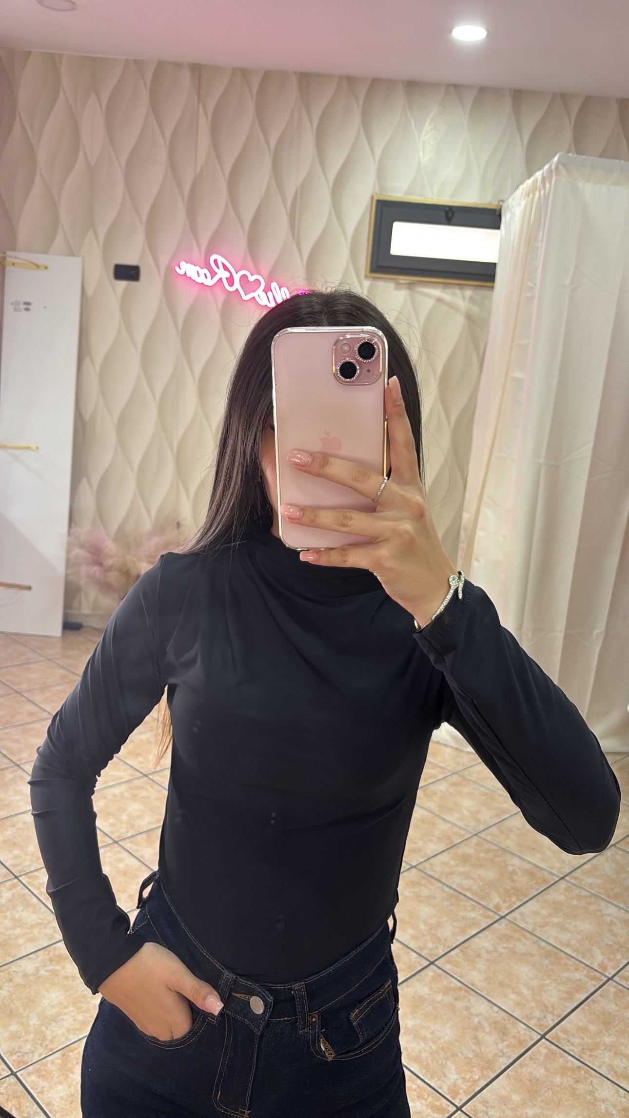 Body Rihanna girocollo